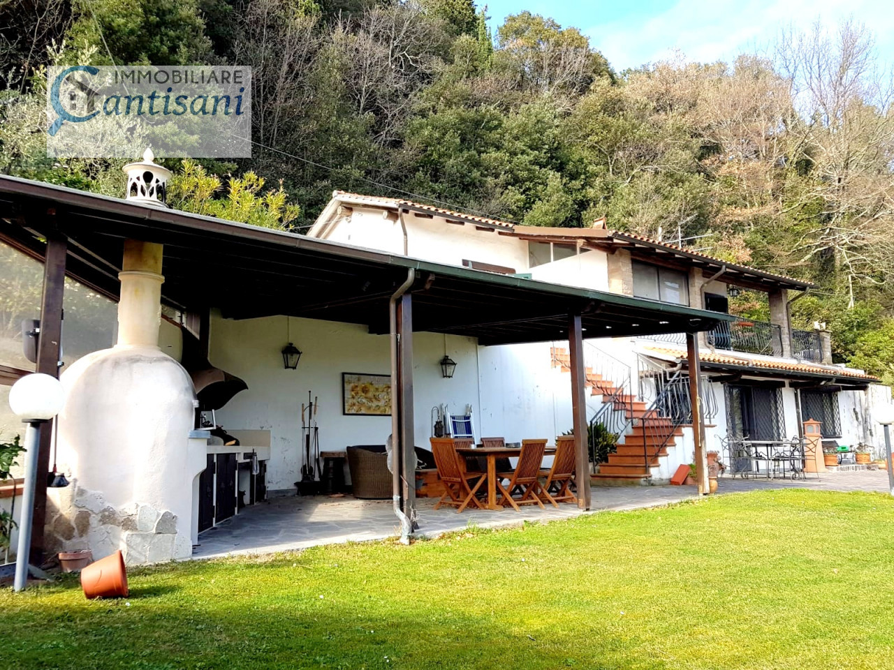 Rignano sull'Arno-Rosano-Casa Rurale con piscina e terreno