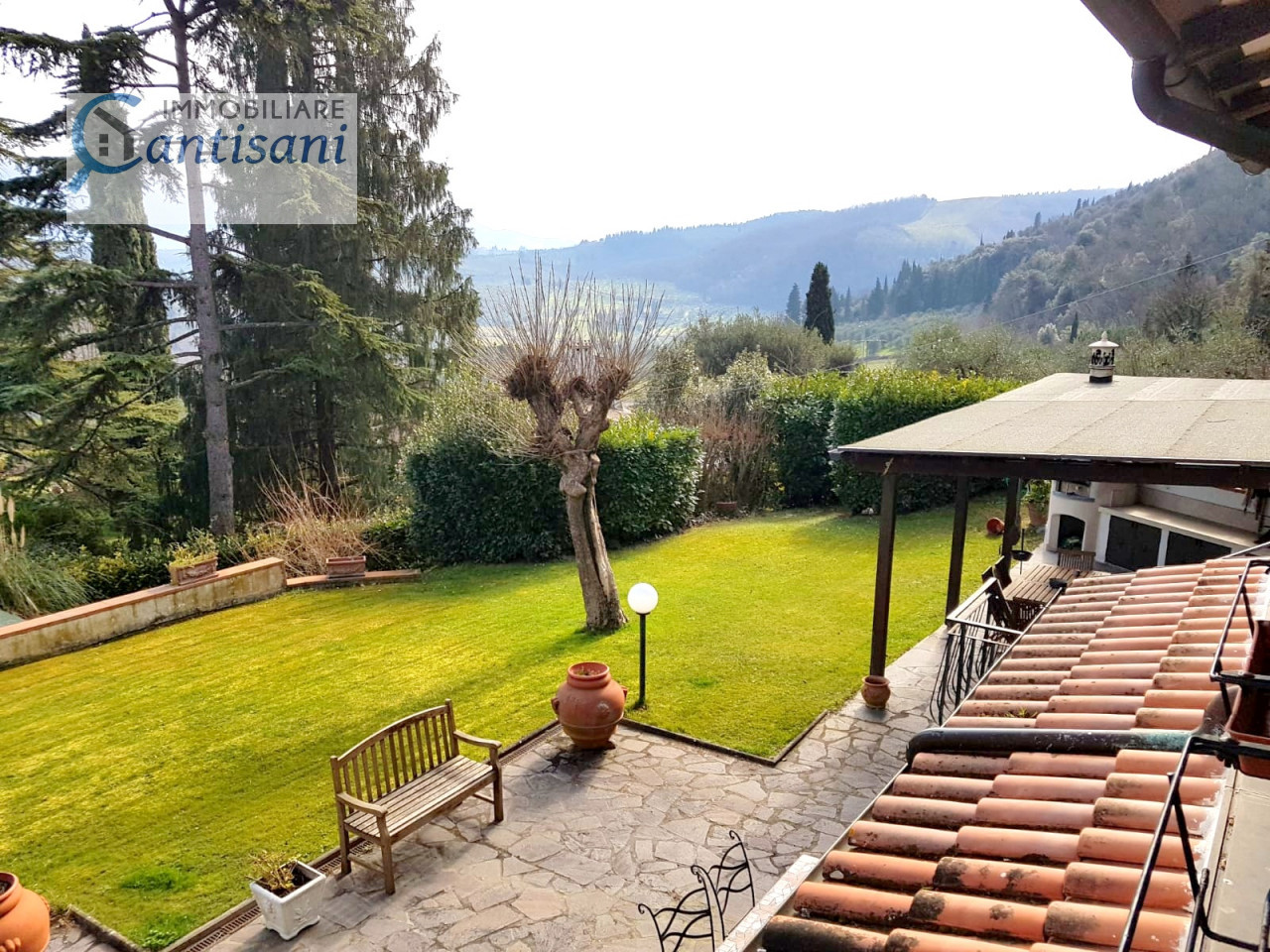 Rignano sull'Arno-Rosano-Casa Rurale con piscina e terreno