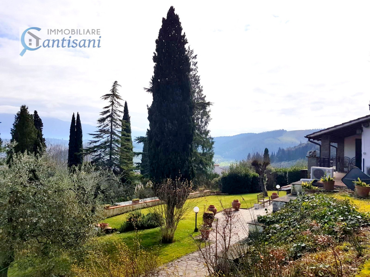 Rignano sull'Arno-Rosano-Casa Rurale con piscina e terreno