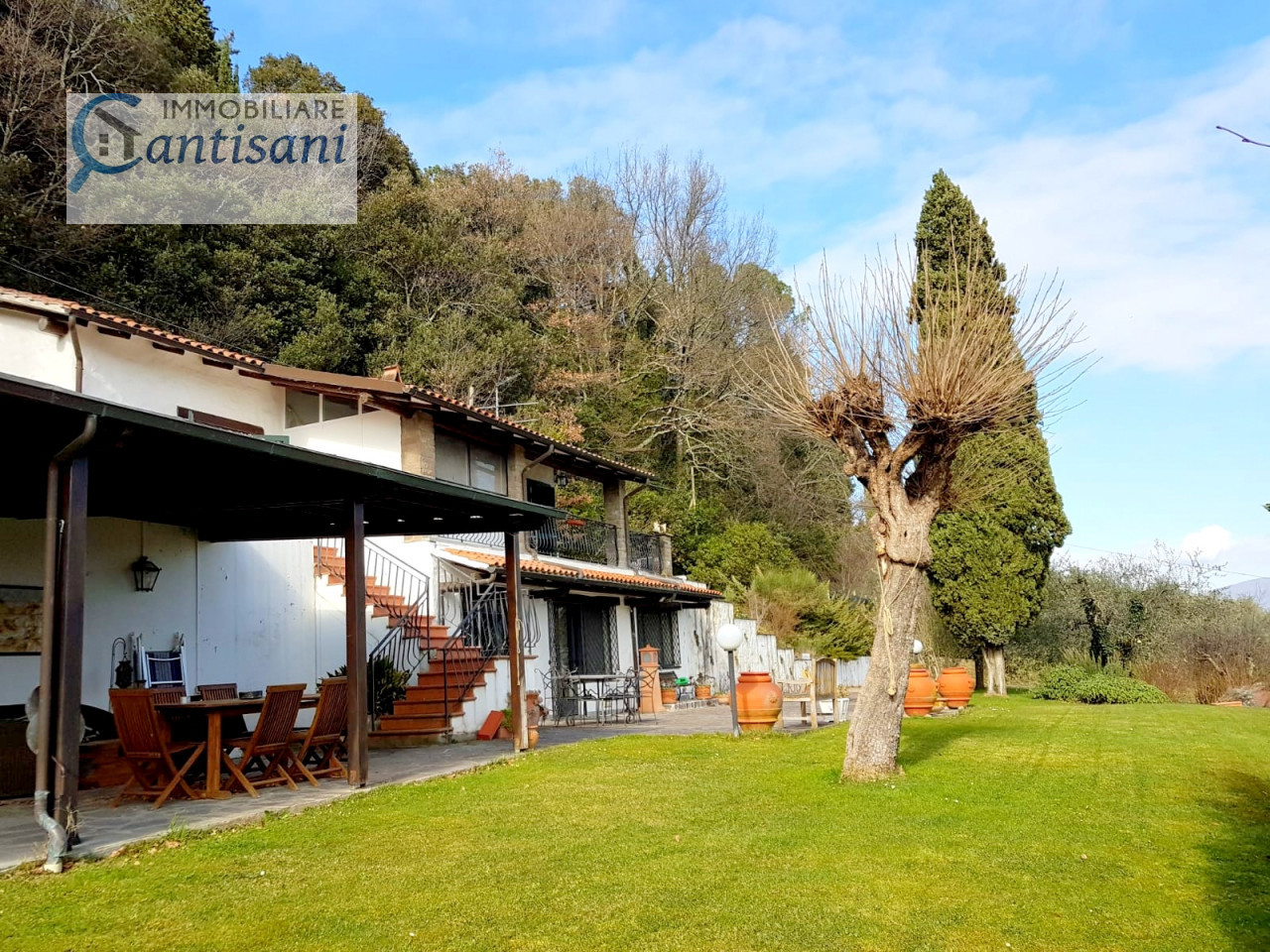 Rignano sull'Arno-Rosano-Casa Rurale con piscina e terreno