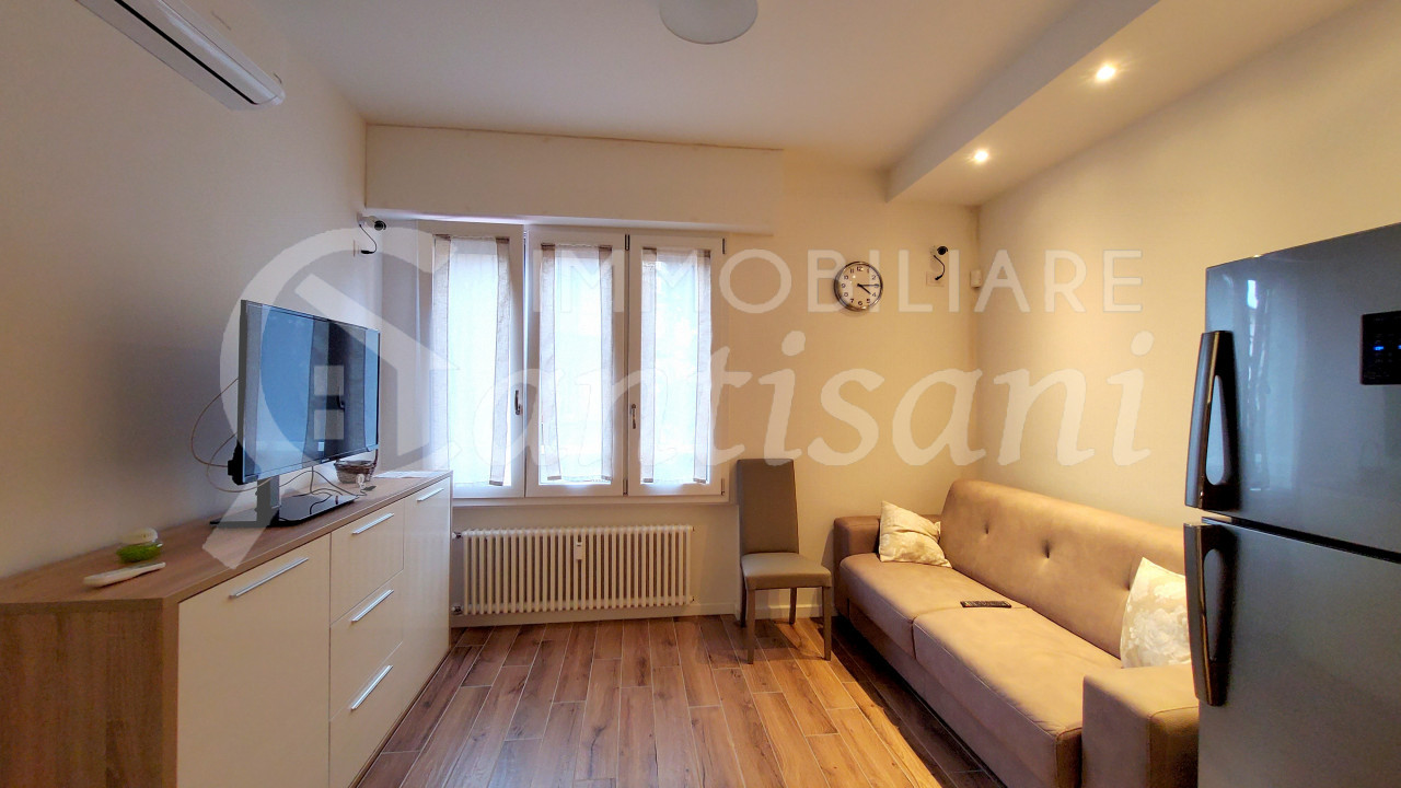 Bilocale con balcone Ristrutturato in affitto zona Rifredi