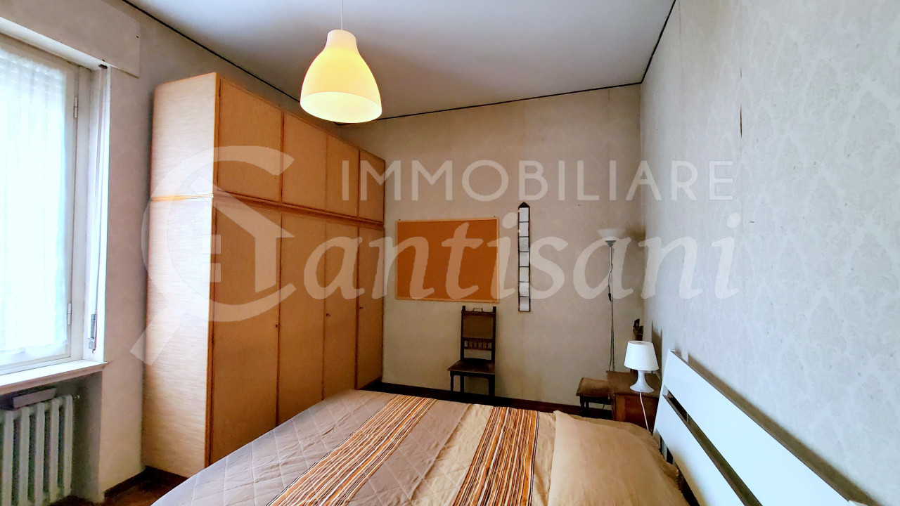 4 locali per 2 studentesse in affitto Piazza Leopoldo