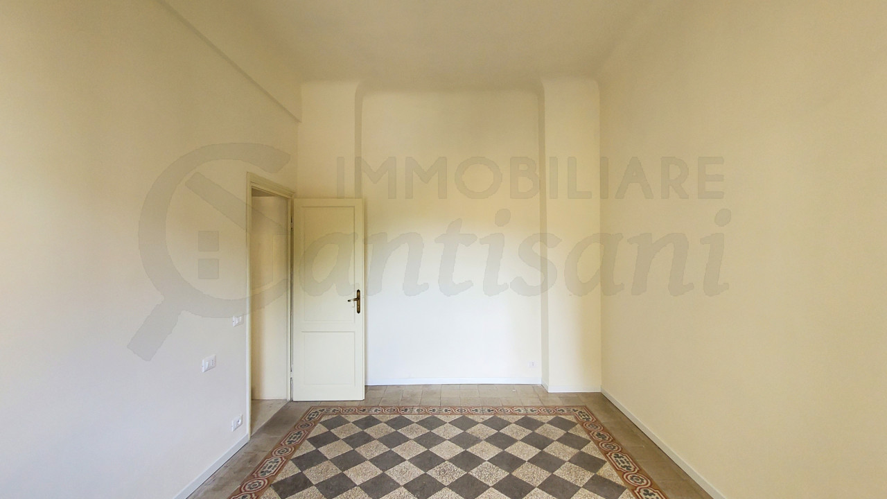 4 locali non arredato in affitto Piazza Leopoldo