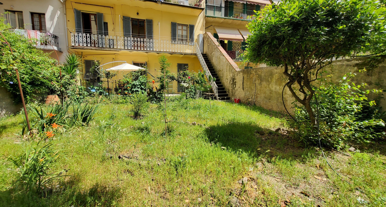 5 locali con giardino in affitto a Statuto