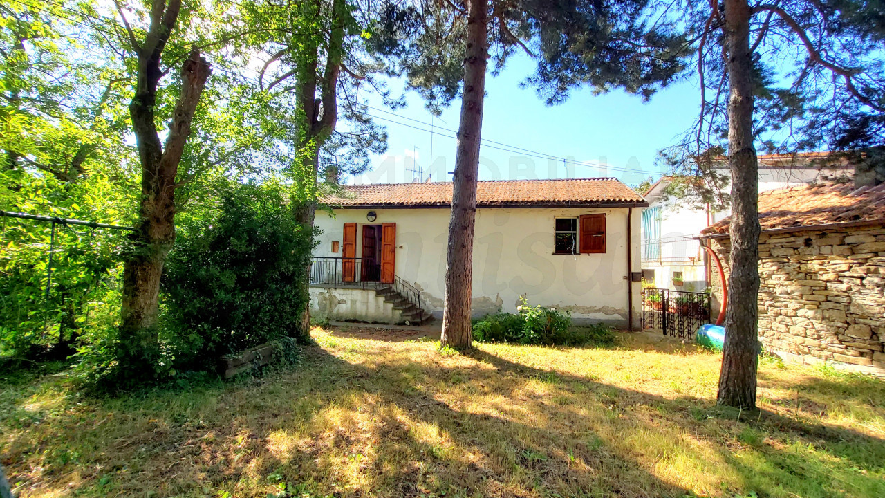 Terratetto con giardino in vendita a Campigno Marradi