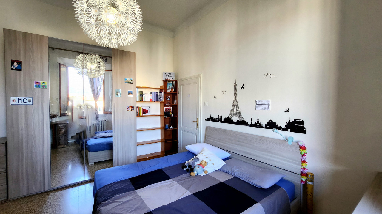 Stanza per studentessa in affitto zona Statuto