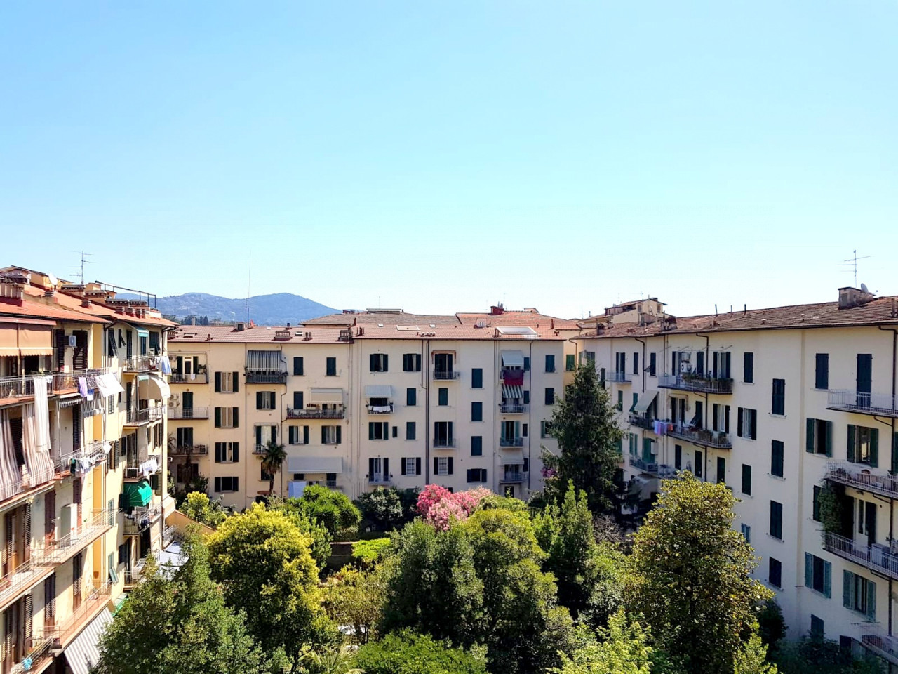 Stanza per studentessa in affitto zona Statuto