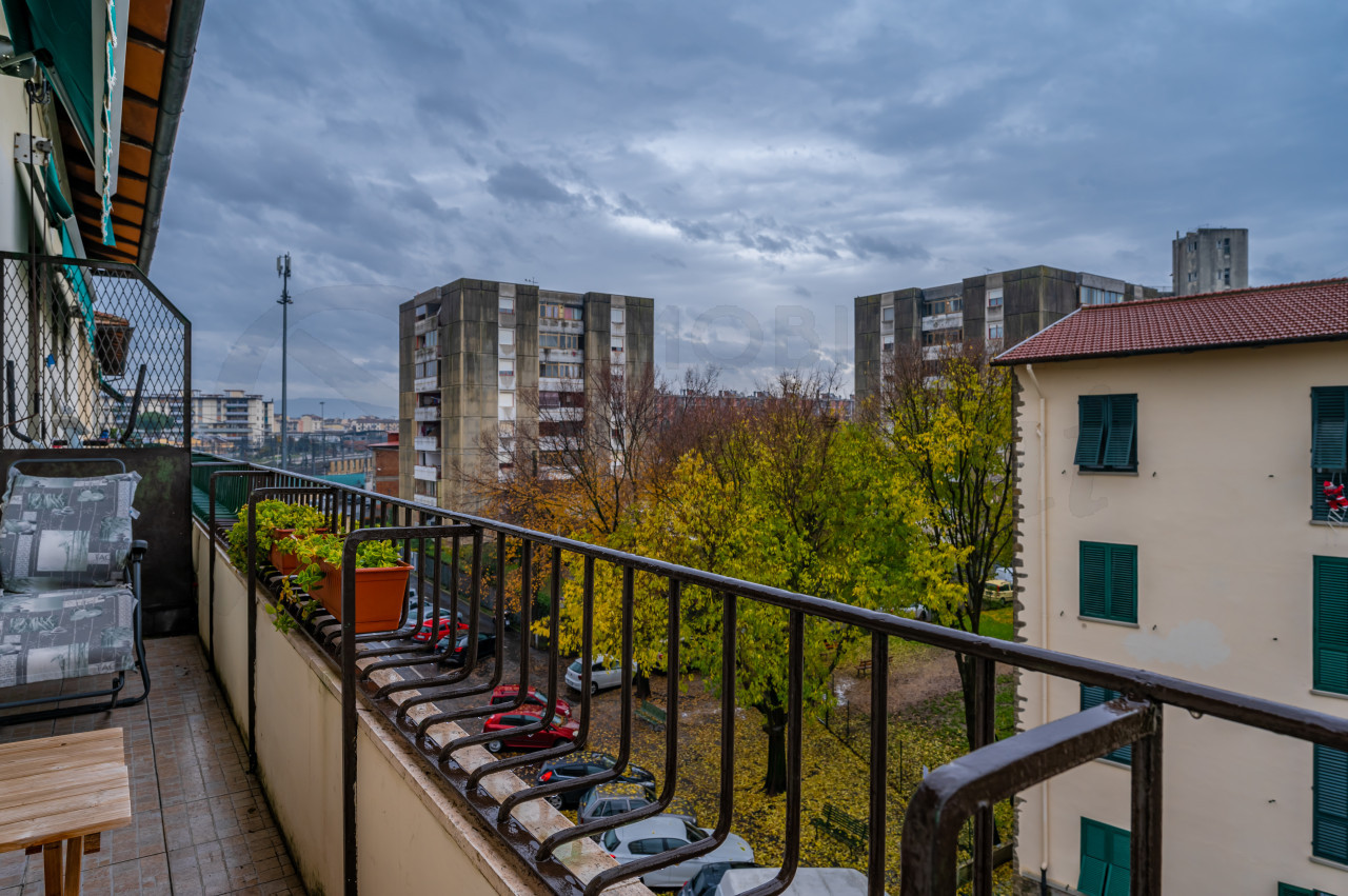 Trilocale con sottotetto in vendita a Firenze Nova