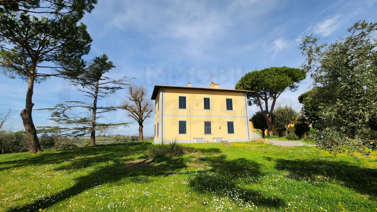 Trilocale con giardino in affitto a San Casciano Val di Pesa