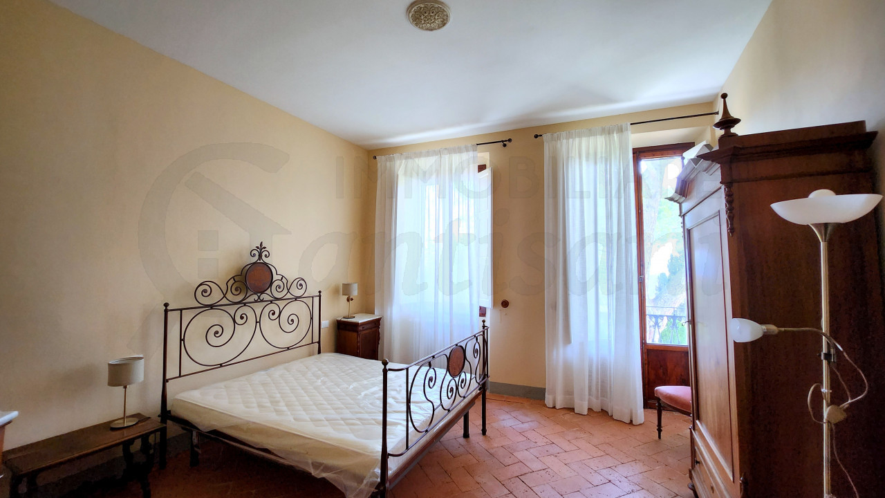 Trilocale con giardino in affitto a San Casciano Val di Pesa