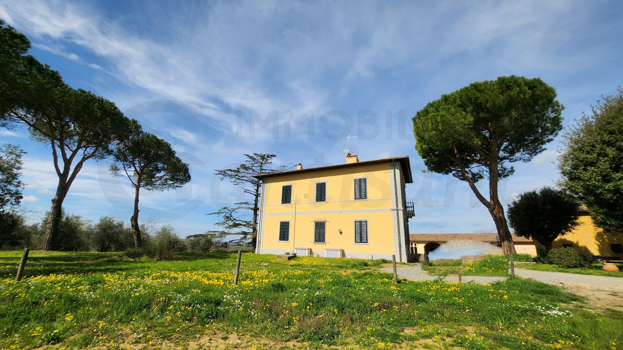 Trilocale con giardino in affitto a San Casciano Val di Pesa