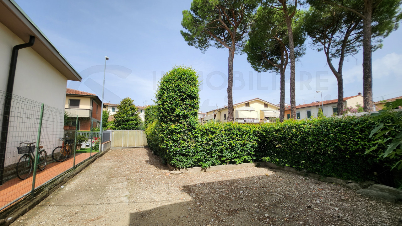 Villa con ampi spazi esterni in vendita a San Piero a Ponti