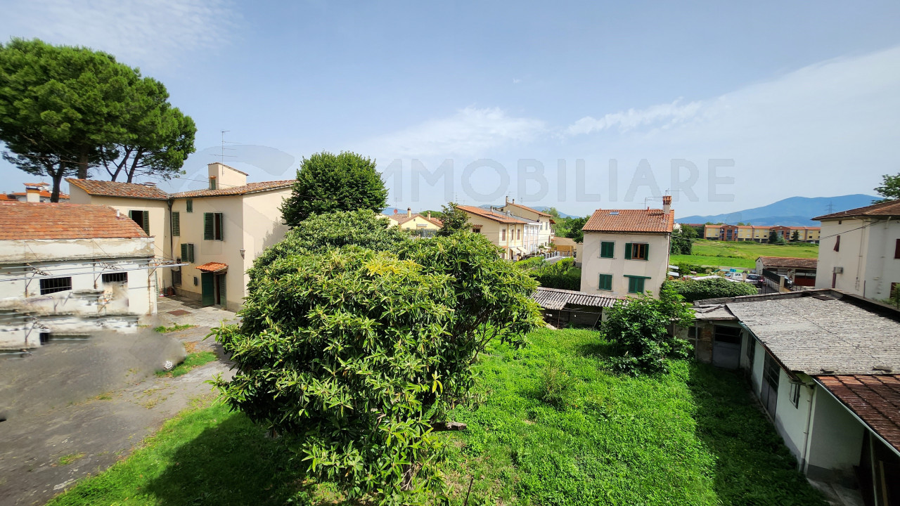Villa con ampi spazi esterni in vendita a San Piero a Ponti
