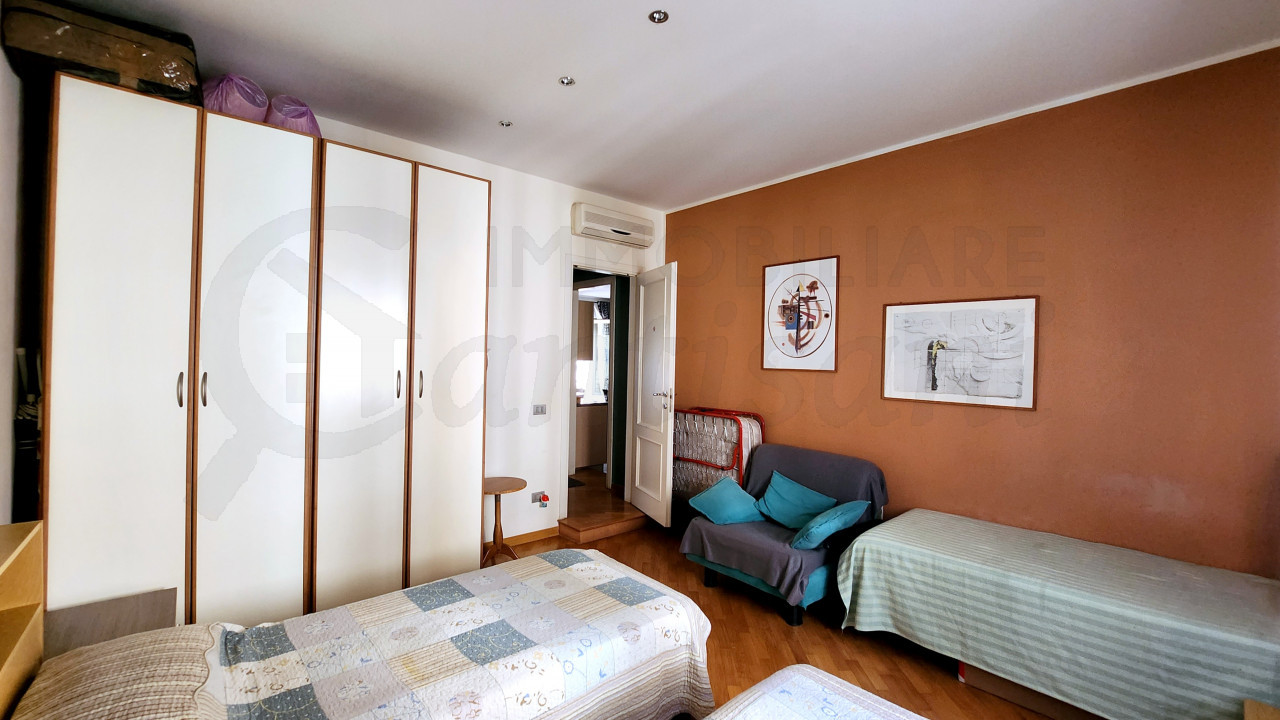 Trilocale con balcone in vendita San Jacopino
