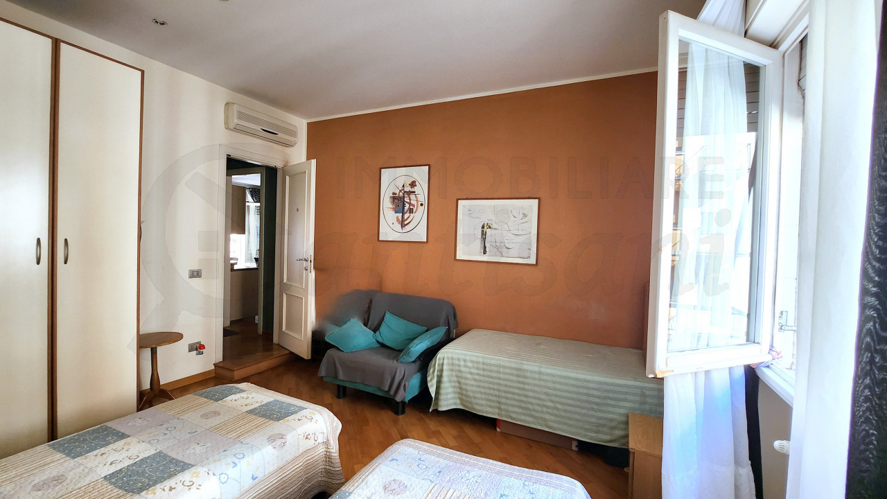 Trilocale con balcone in vendita San Jacopino
