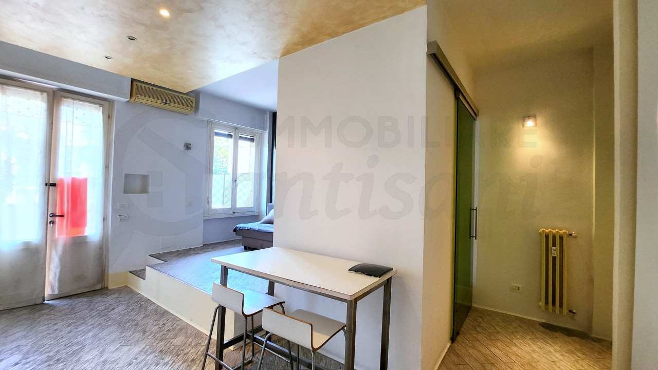 Monolocale A/10 con terrazza abitabile in vendita a Novoli