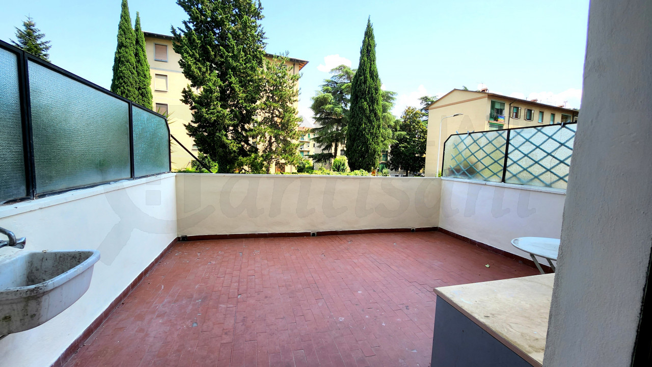 Monolocale A/10 con terrazza abitabile in vendita a Novoli