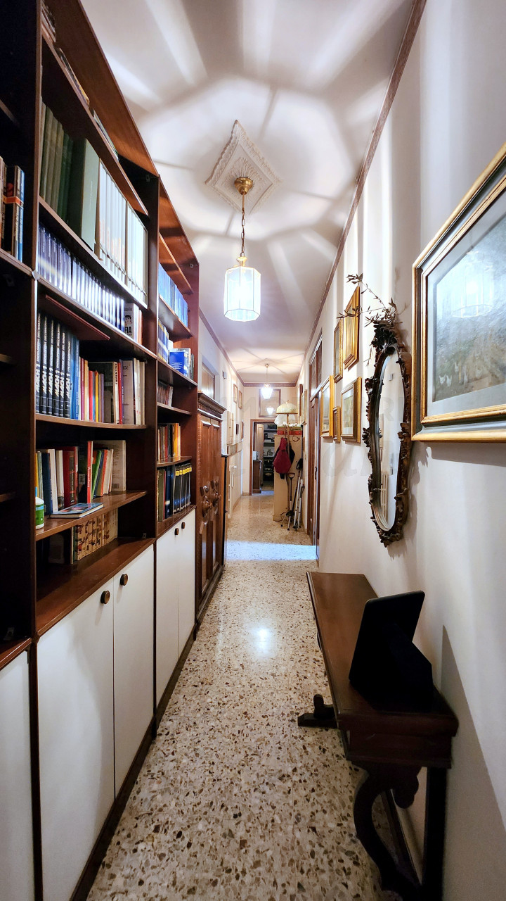 4 locali in vendita a Gavinana