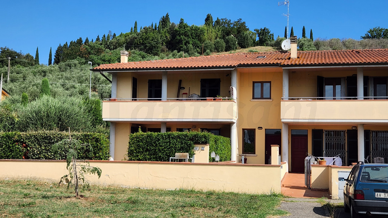 4 locali con garage e giardino in vendita Cerreto Guidi