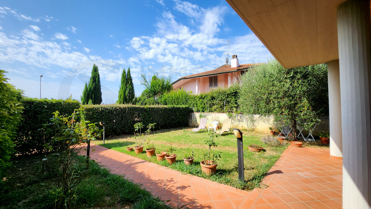 4 locali con garage e giardino in vendita Cerreto Guidi