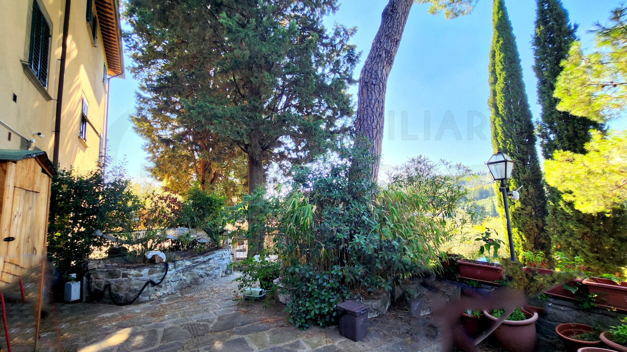 4 locali con terrazza e resede esclusiva in vendita a Vigliano