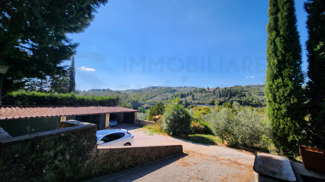 4 locali con terrazza e resede esclusiva in vendita a Vigliano