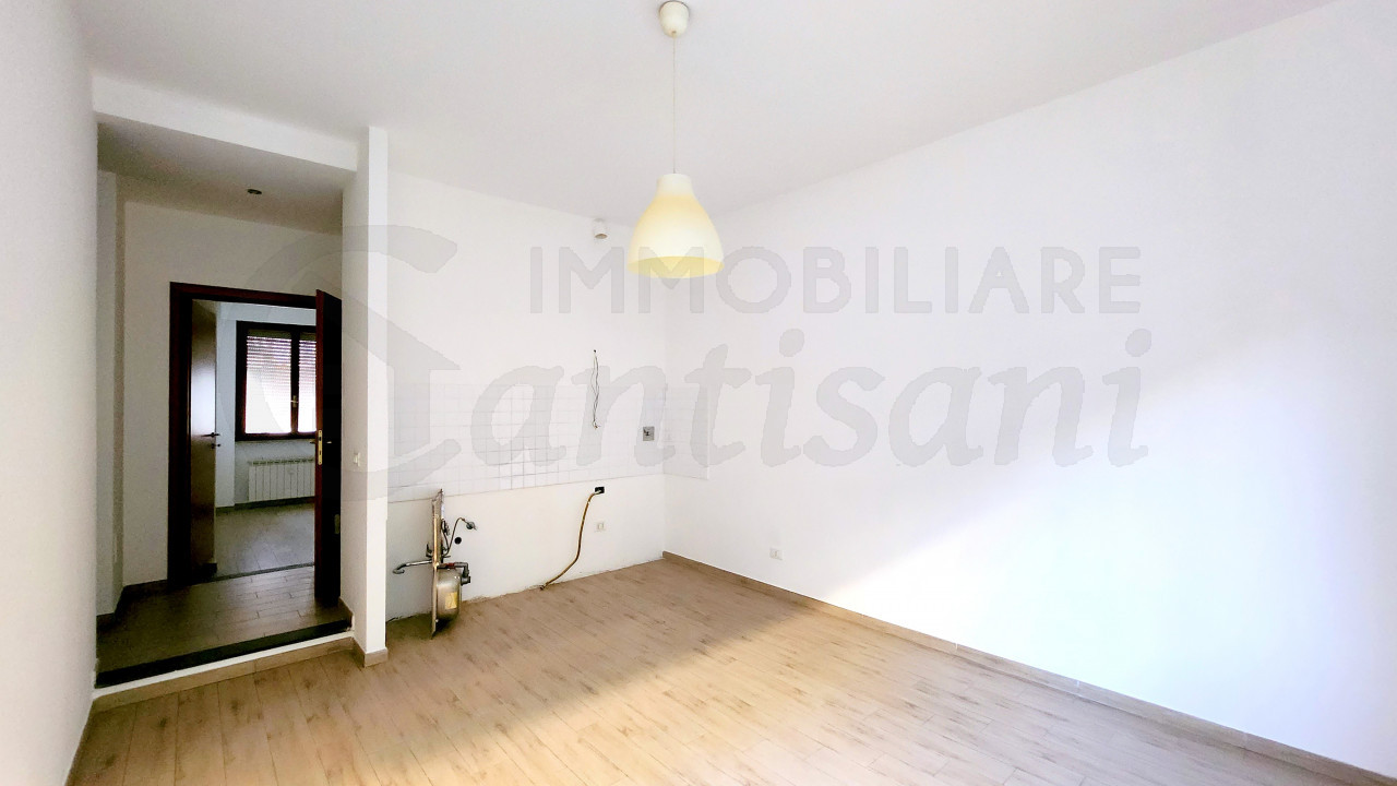 Bilocale ristrutturato in vendita zona Baracca Novoli
