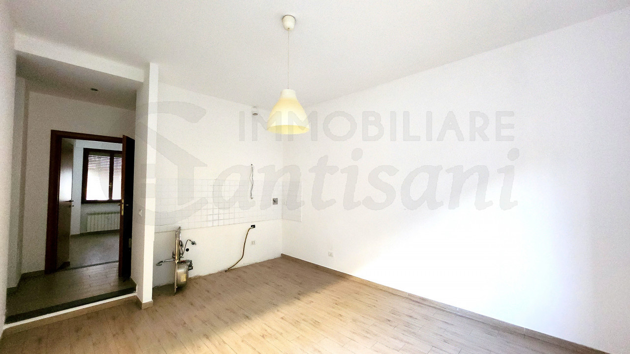 Bilocale ristrutturato in vendita zona Baracca Novoli