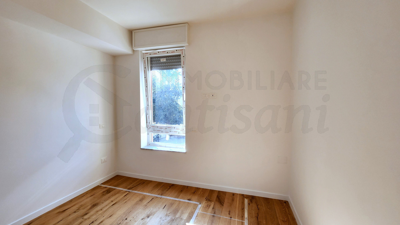 Trilocale con terrazza e posto auto in vendita zona Isolotto