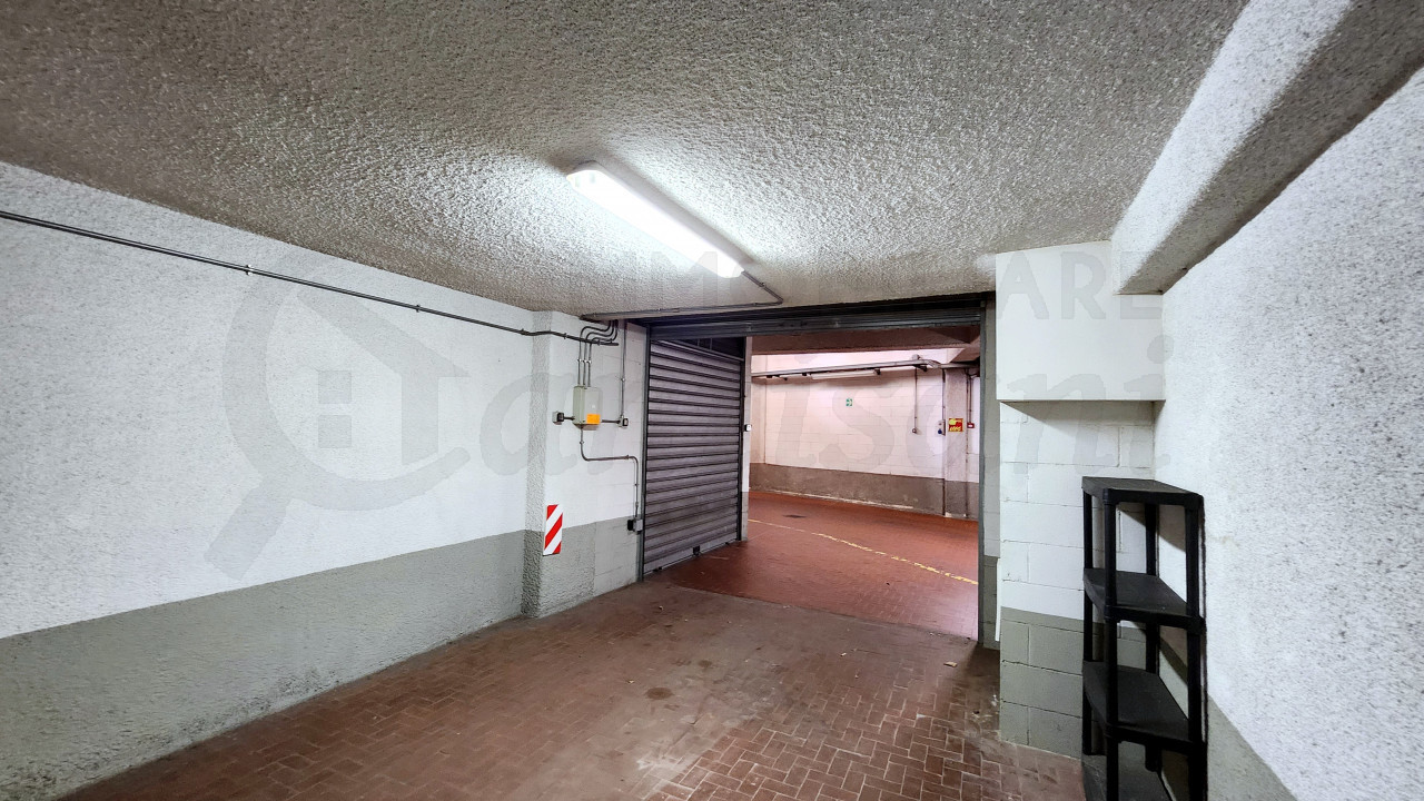 Box auto in affitto Piazza Leopoldo