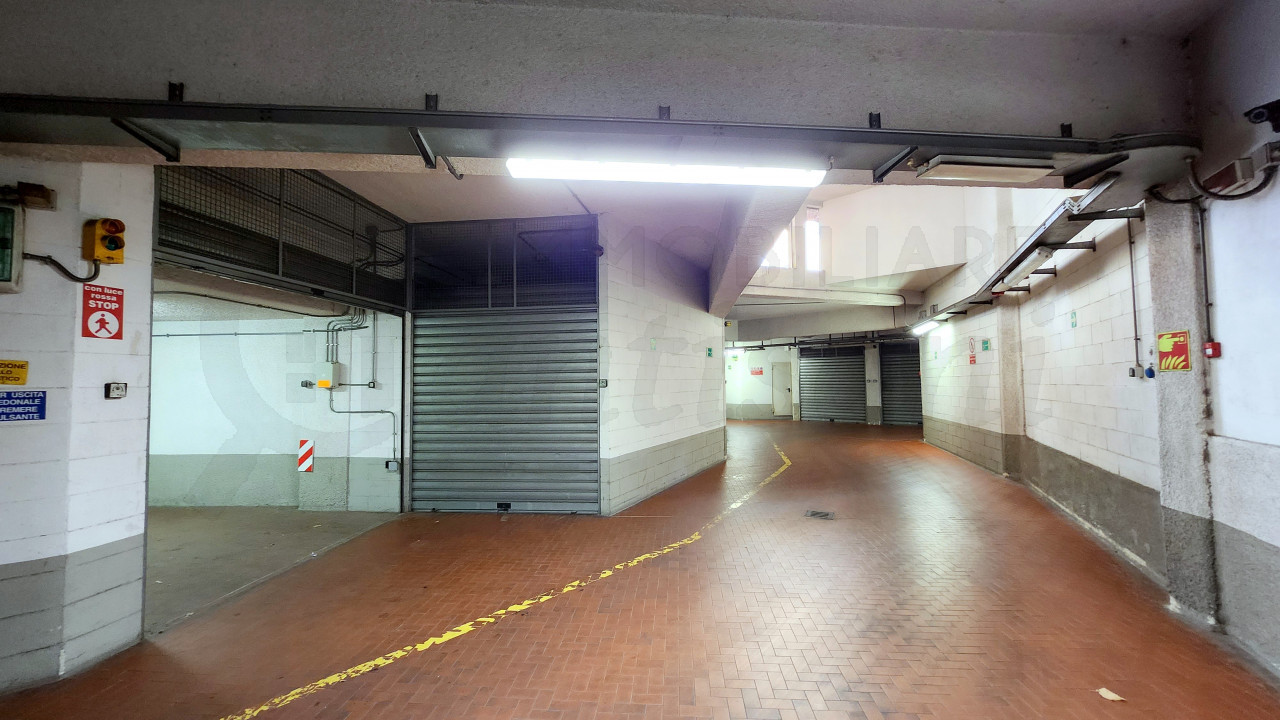 Box auto in affitto Piazza Leopoldo