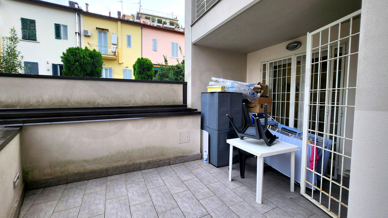 Monolocale con resede e posto auto in affitto a Statuto