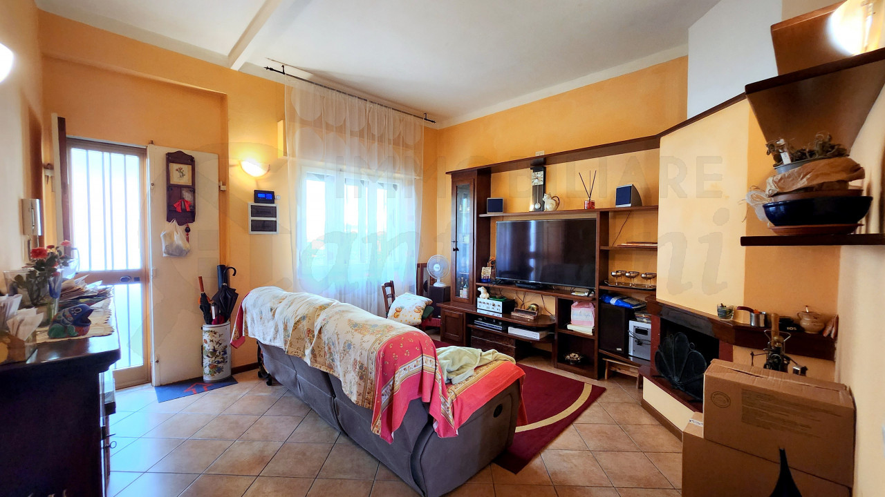 Appartamento con resede in vendita a Bivigliano