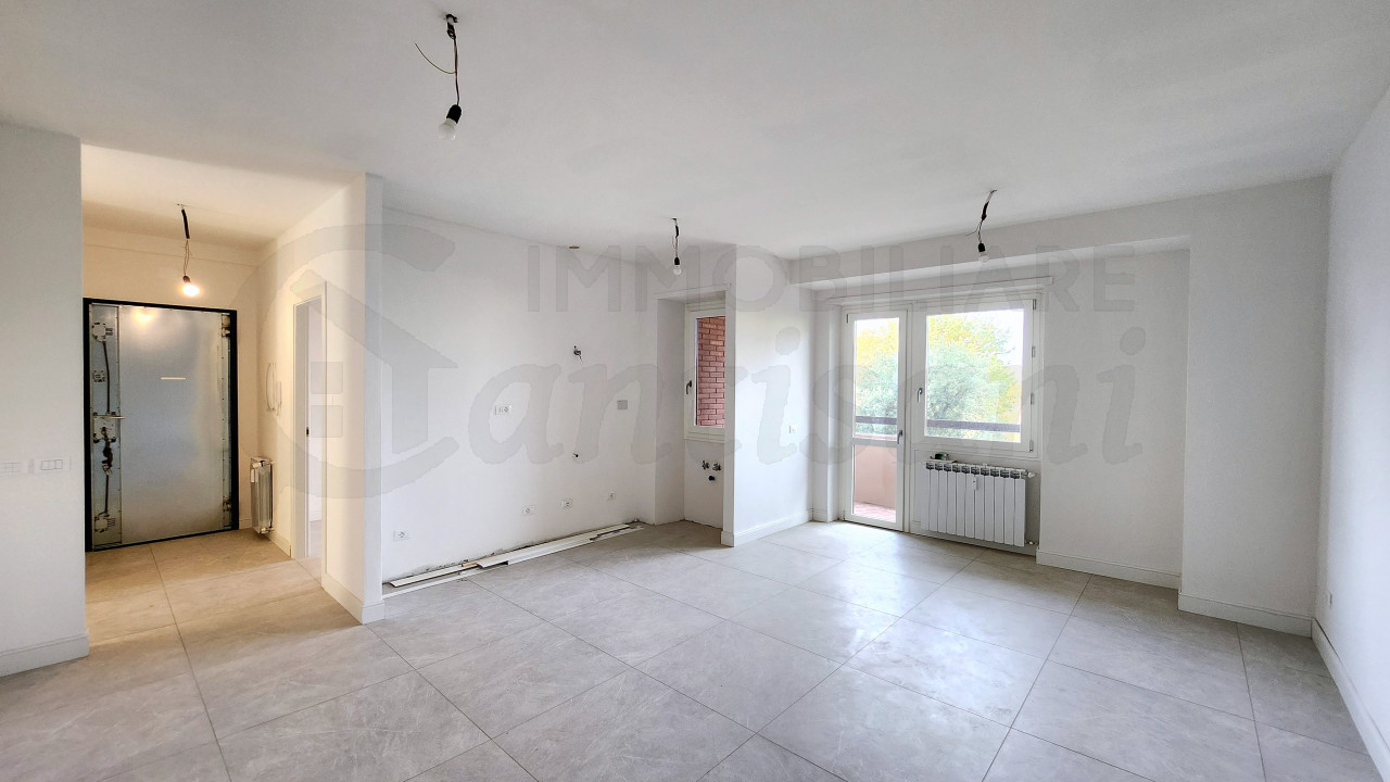 5 locali ristrutturato con balcone in vendita a Firenze Nova