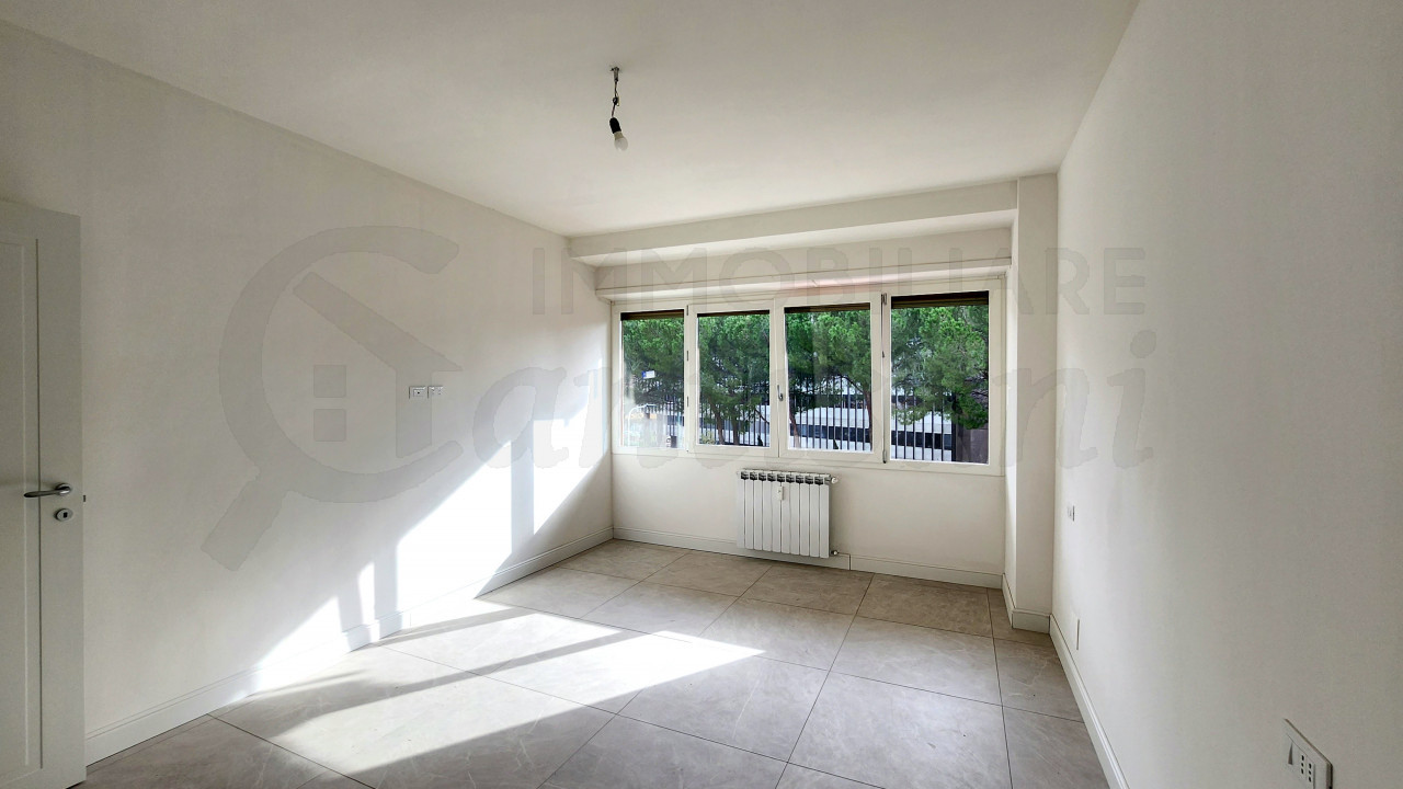 5 locali ristrutturato con balcone in vendita a Firenze Nova