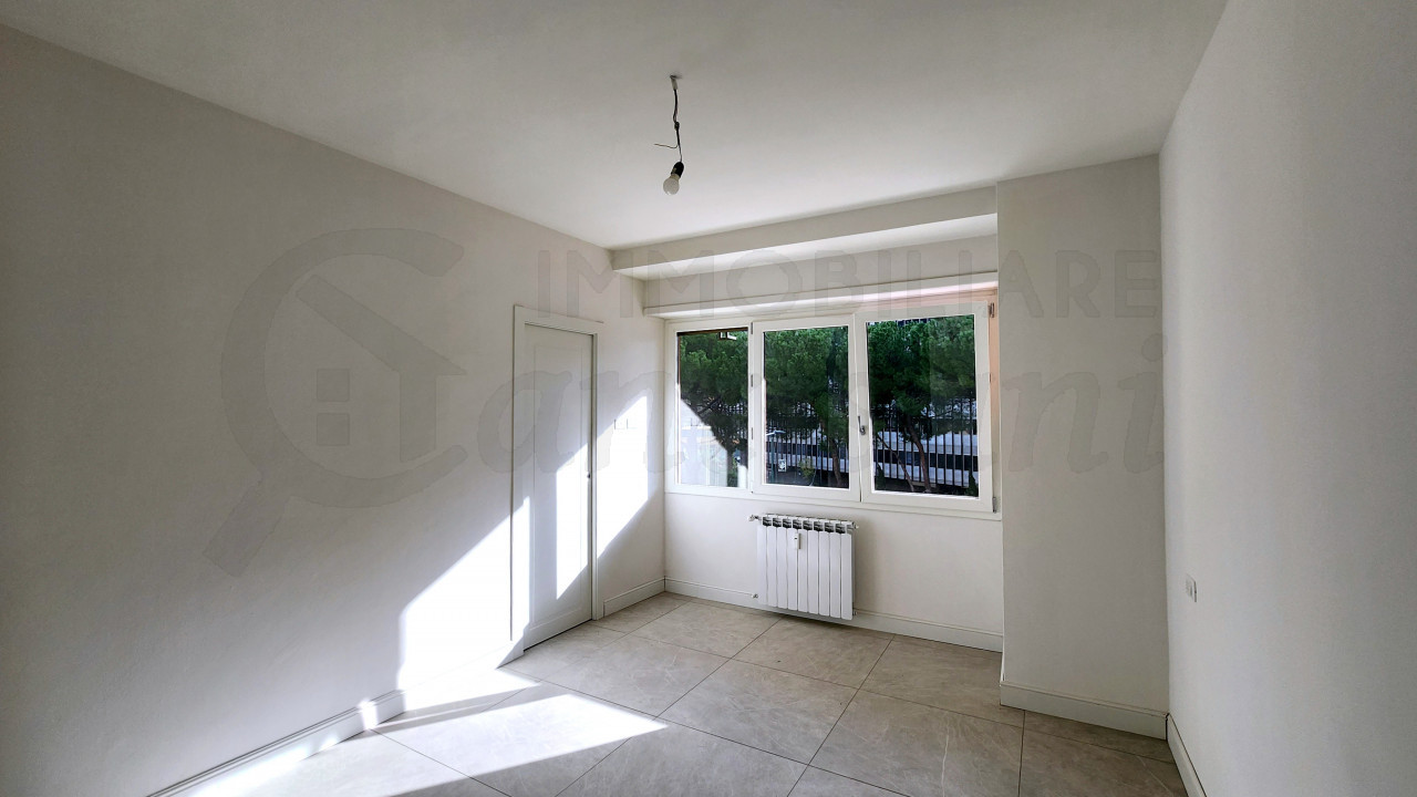 5 locali ristrutturato con balcone in vendita a Firenze Nova