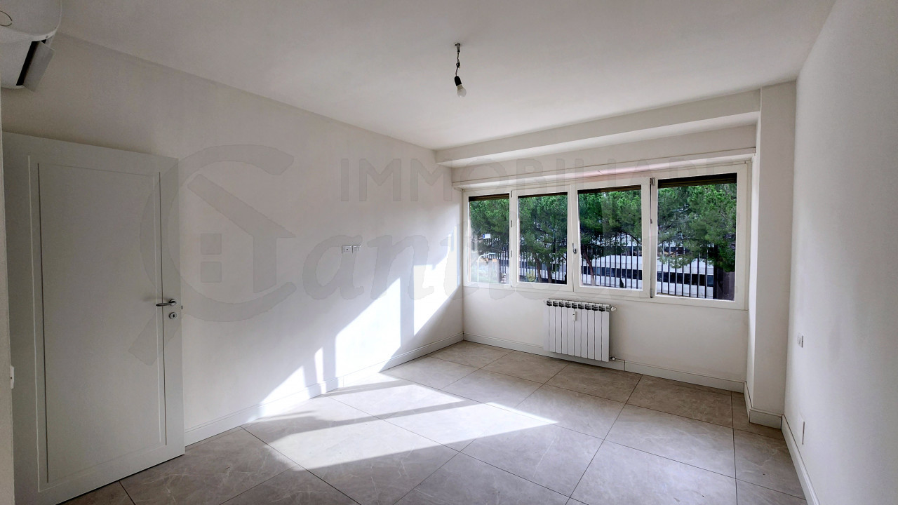 5 locali ristrutturato con balcone in vendita a Firenze Nova