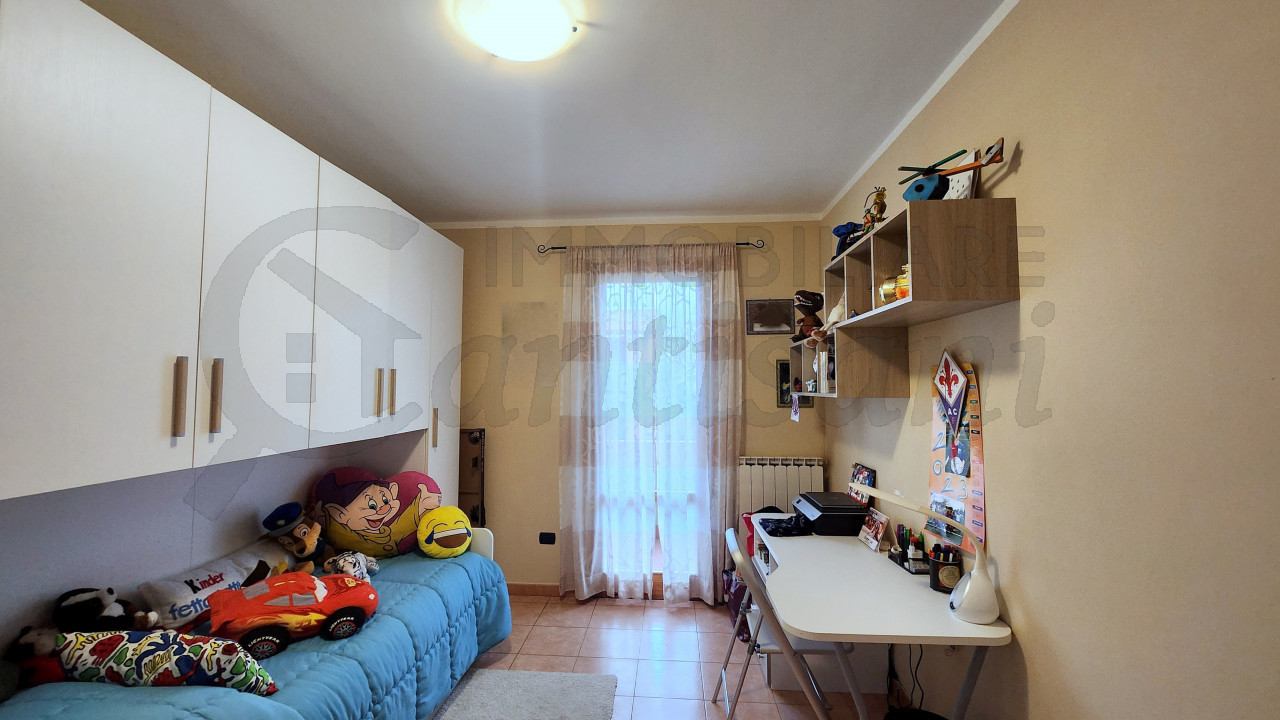 4 locali con giardino e garage in vendita a Barberino