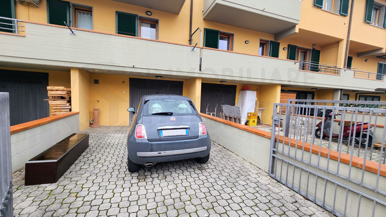 4 locali con giardino e garage in vendita a Barberino