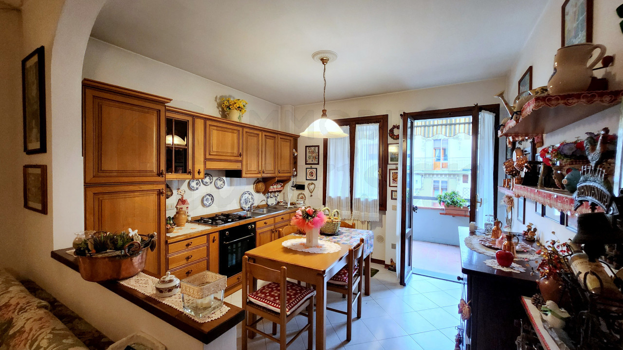 Appartamento con terrazza abitabile in vendita a Calenzano