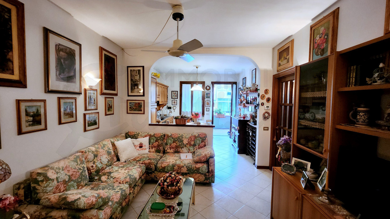 Appartamento con terrazza abitabile in vendita a Calenzano