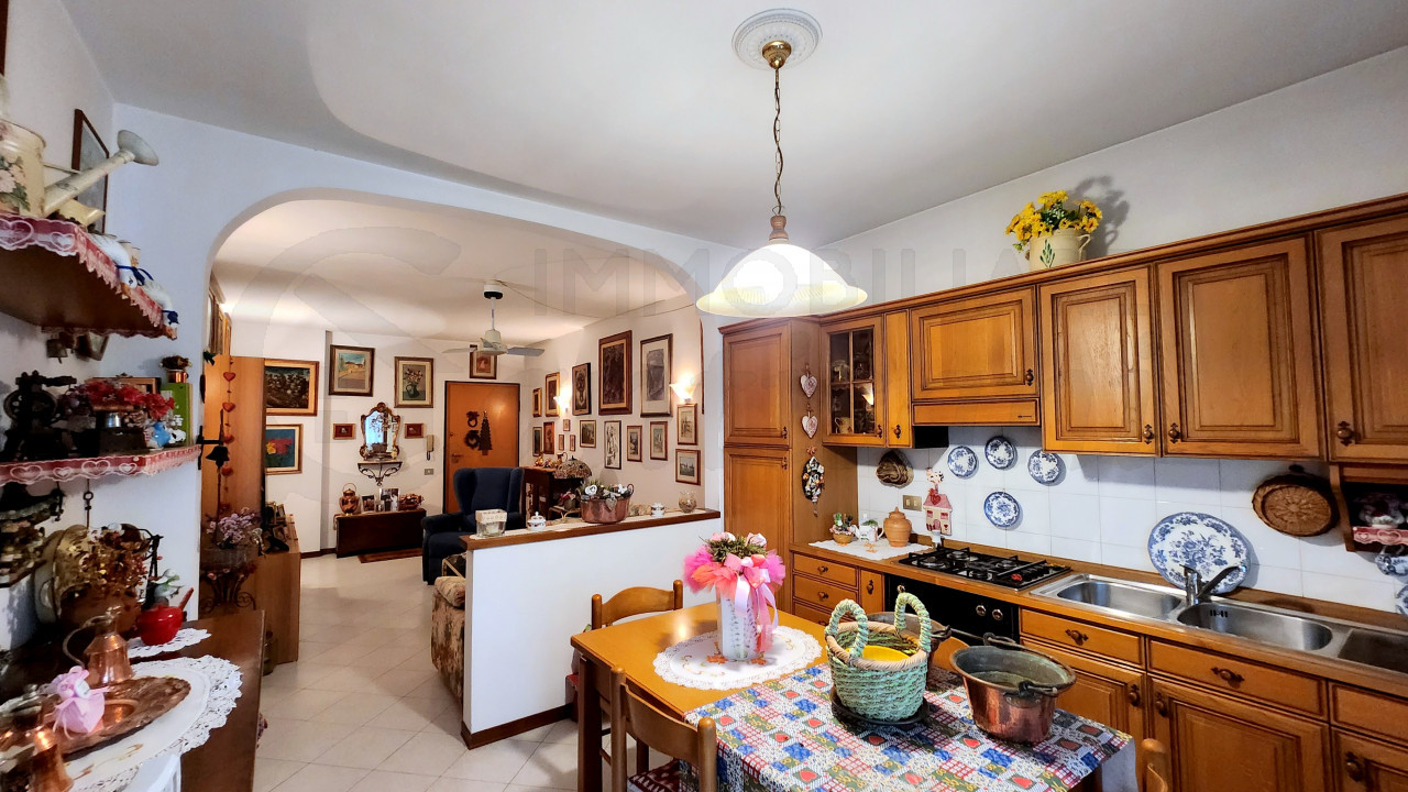 Appartamento con terrazza abitabile in vendita a Calenzano