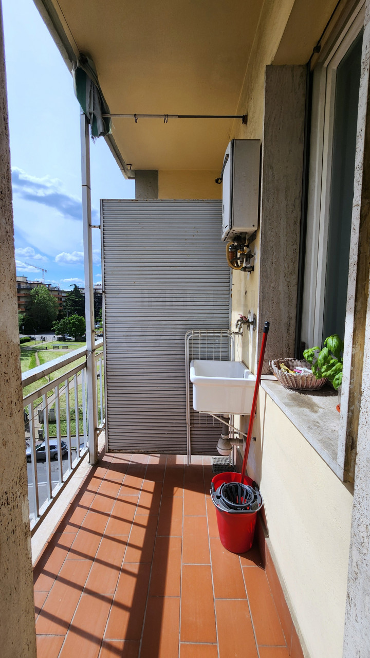 Bilocale con balcone in vendita a Novoli