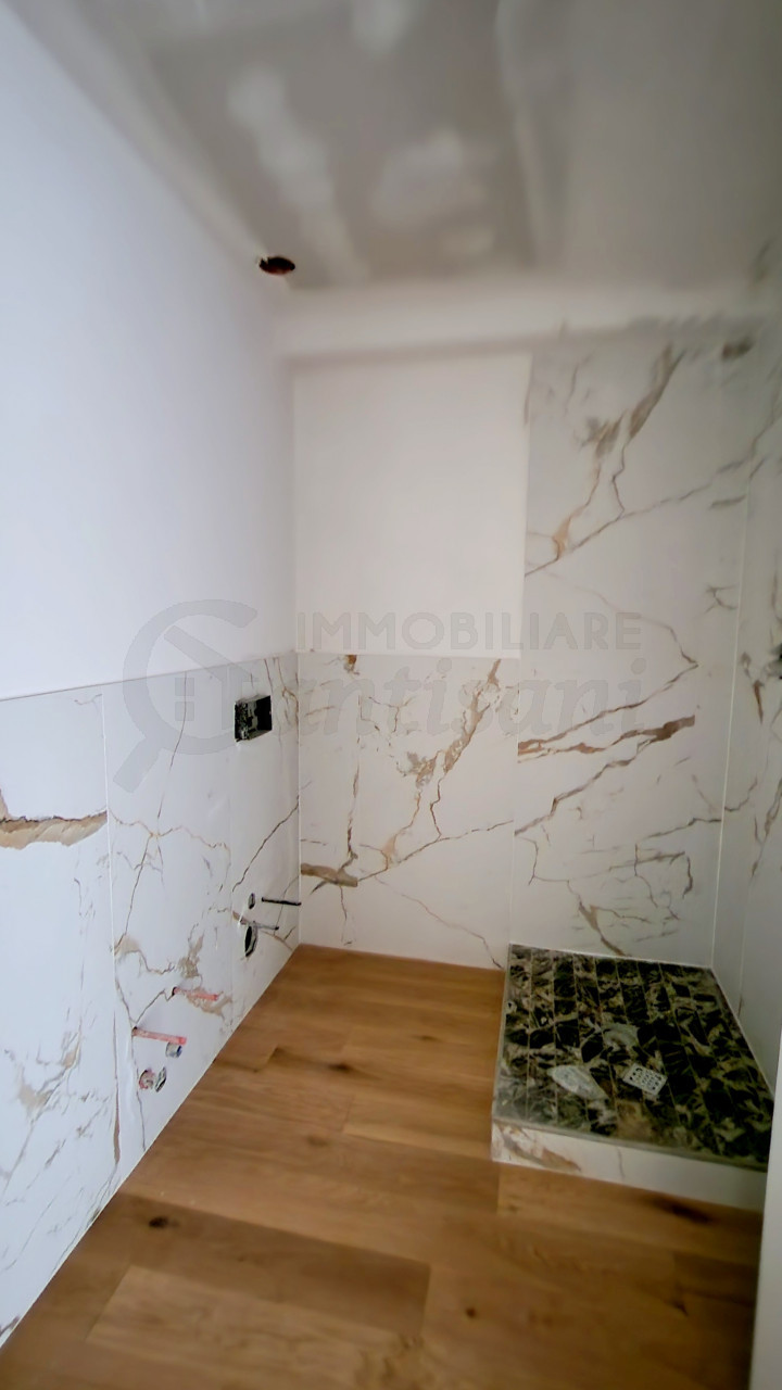 Appartamento ristrutturato in vendita Corso Italia Centro Firenze