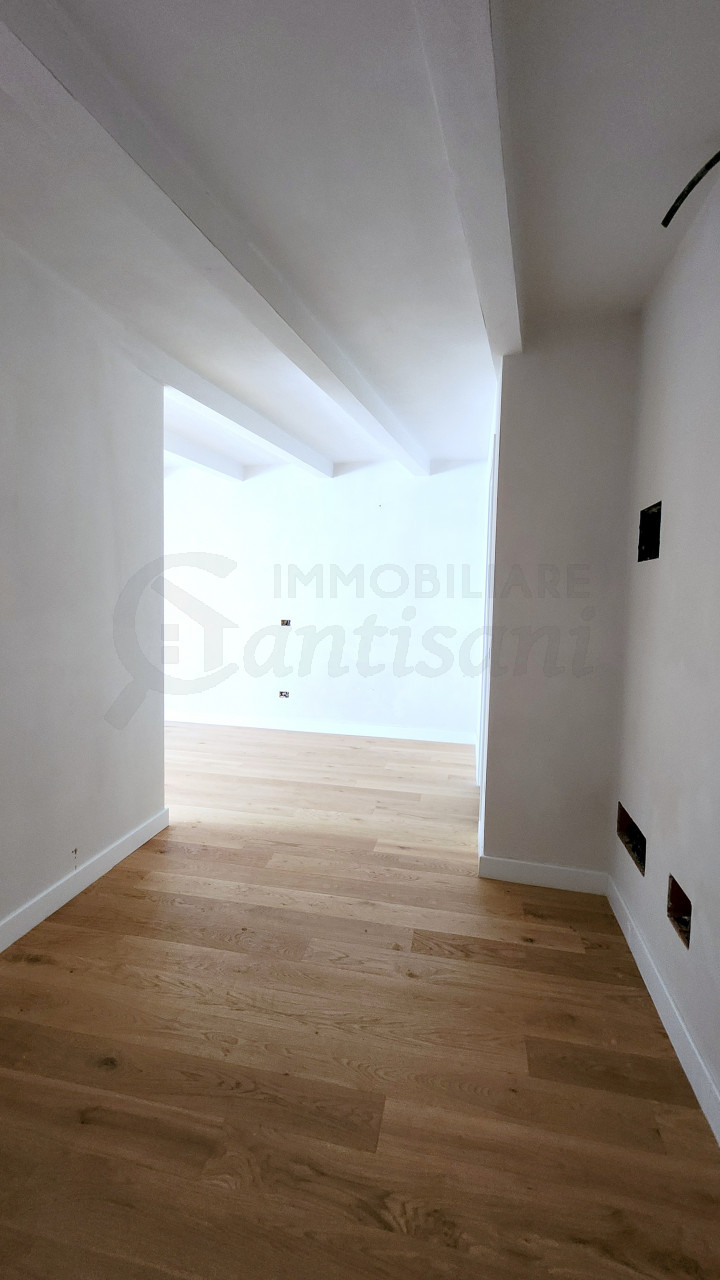 Appartamento ristrutturato in vendita Corso Italia Centro Firenze