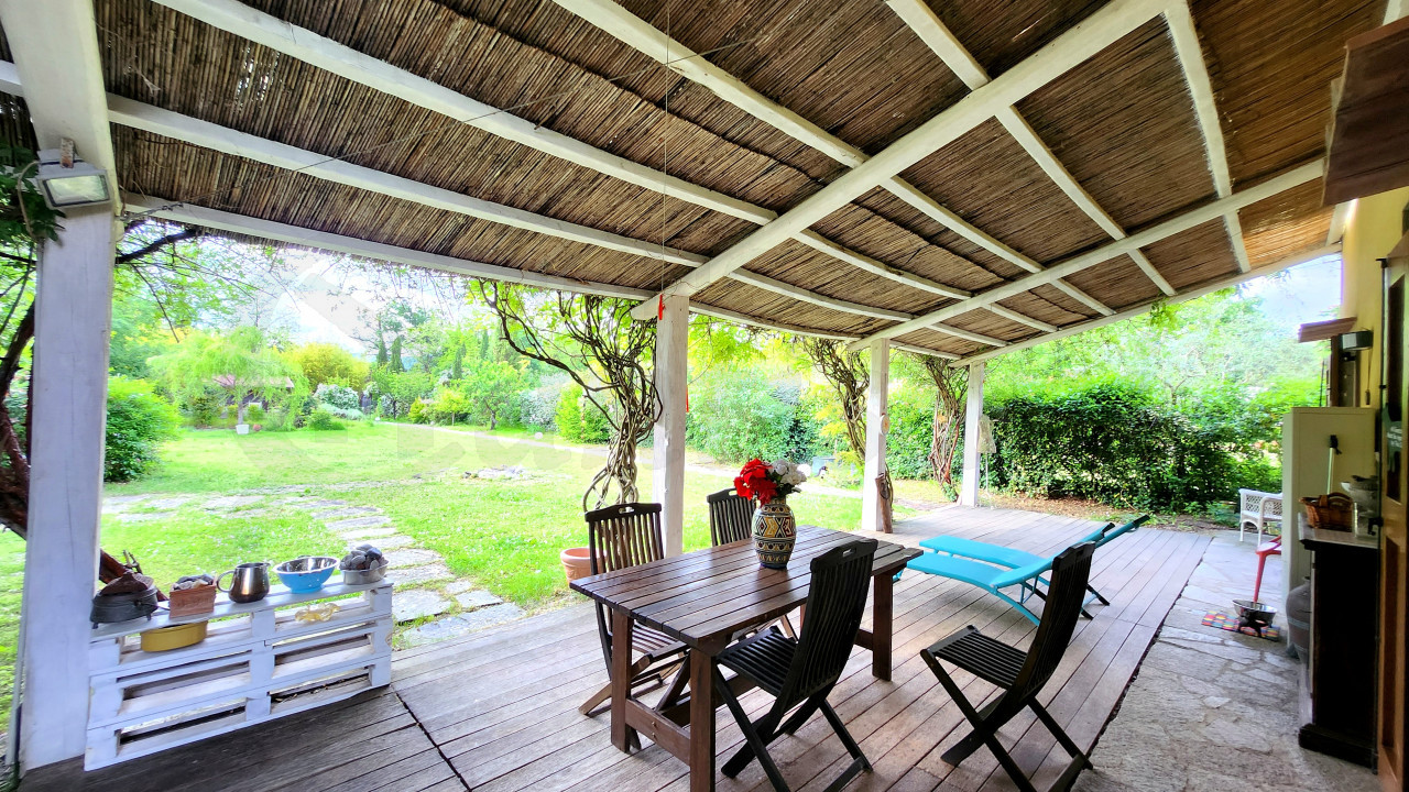 Casa Colonica con giardino in vendita a Borgo San Lorenzo