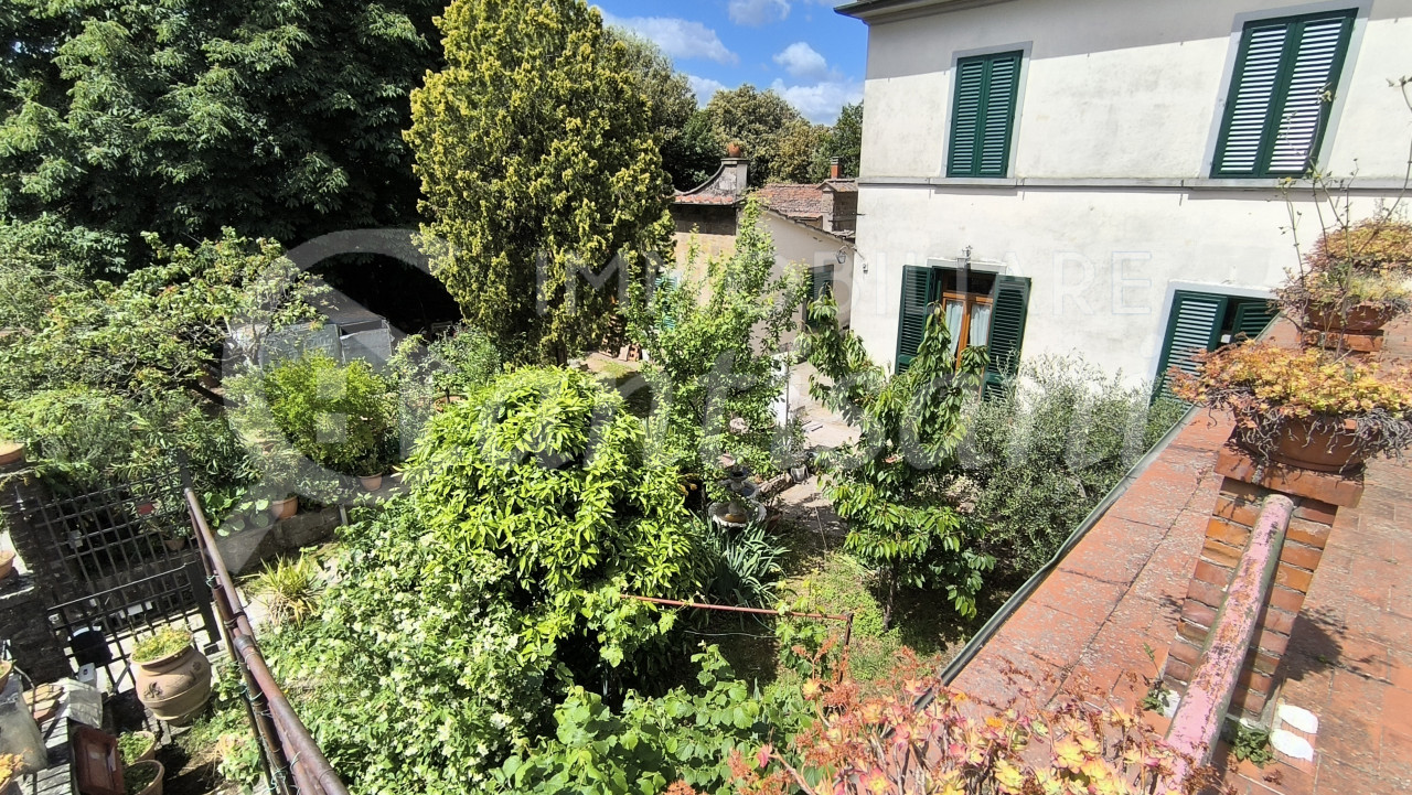 Villa con giardino in vendita a Fiesole via dell'Olmo