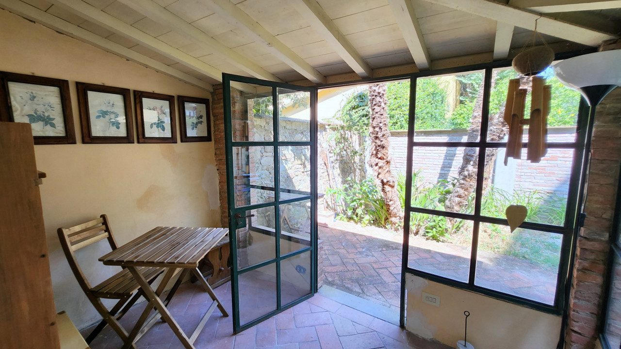 Quadrilocale con giardino in vendita via Stibbert