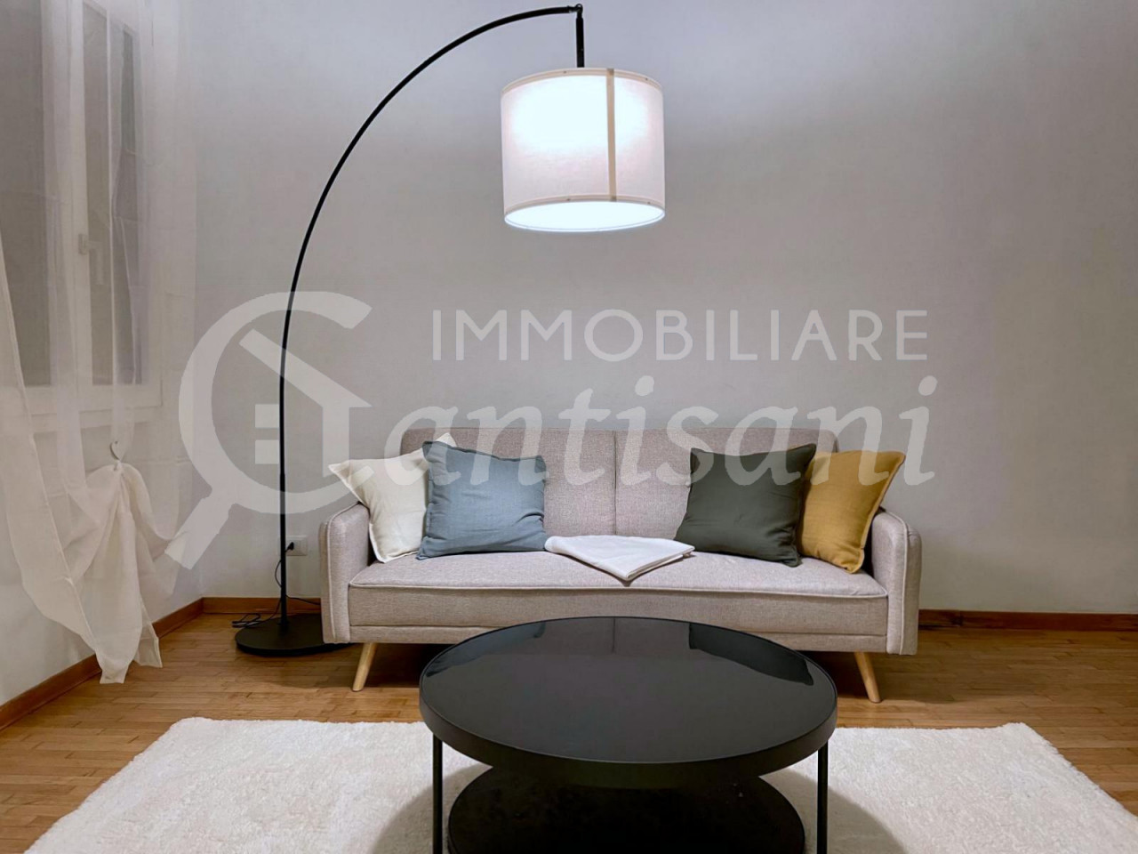 Quadrilocale ristrutturato in affitto a San Frediano