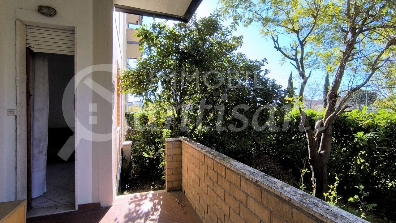 Quadrilocale con giardino e posto auto in vendita Firenze Nova